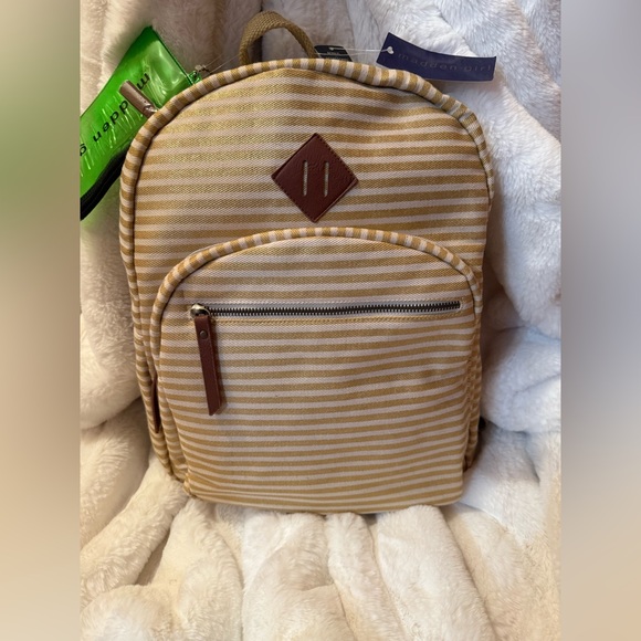 NWT Madden Girl Gold Stripe Backpack - Picture 2 of 6